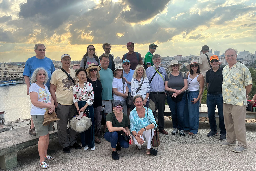 Alumni travel to Cuba